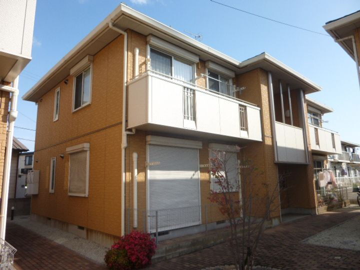 ＰＡＲＡＤＯＲＥＳ（パラドール） 2階建