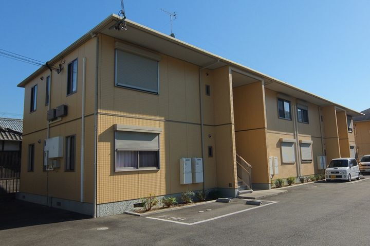 シャーメゾンエムズⅡ番館 2階建
