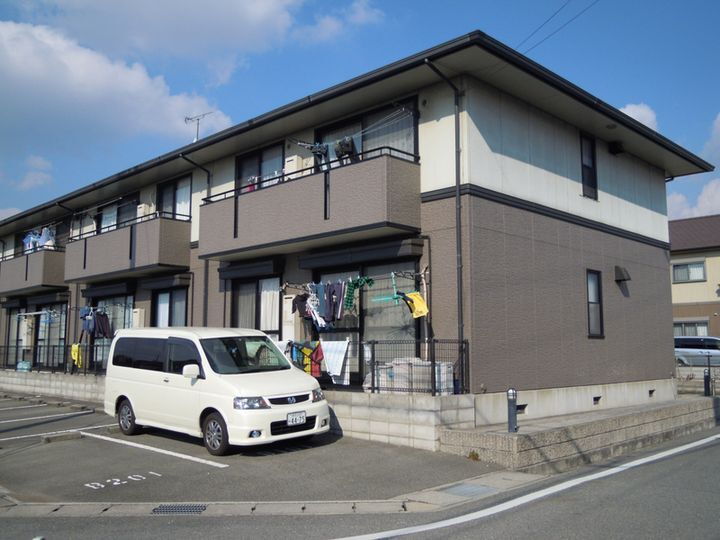 ビゴレ雅Ａ棟 2階建