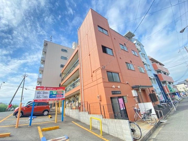 大阪府堺市西区津久野町３丁 築52年11ヶ月 3階建