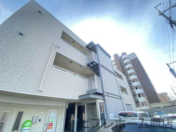 大阪府高石市綾園３丁目 3階建 築7年11ヶ月