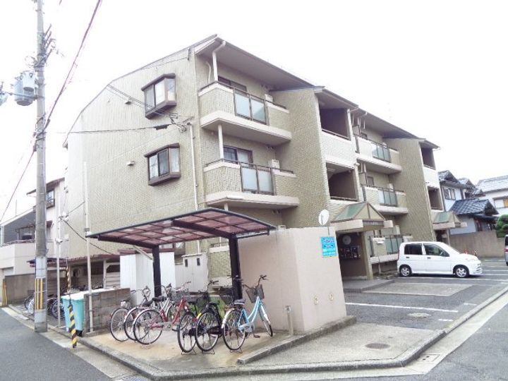 大阪府堺市西区浜寺諏訪森町中１丁 3階建 築36年9ヶ月