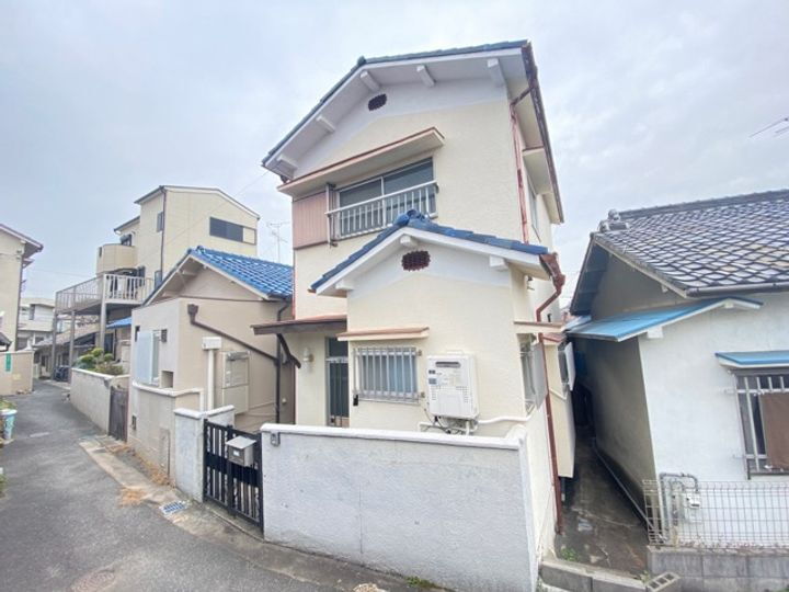 大阪府堺市西区津久野町２丁 築70年10ヶ月 2階建