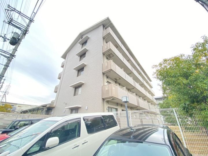 大阪府泉大津市東豊中町１丁目 5階建 築18年9ヶ月