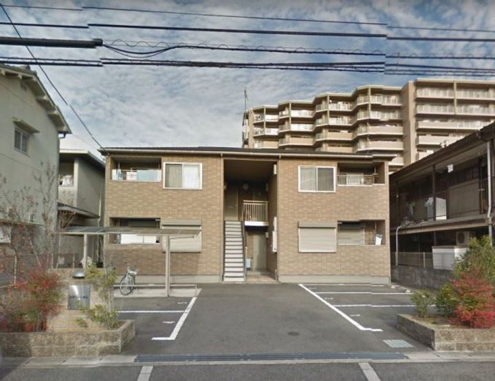 大阪府泉大津市末広町１丁目 築16年7ヶ月 2階建