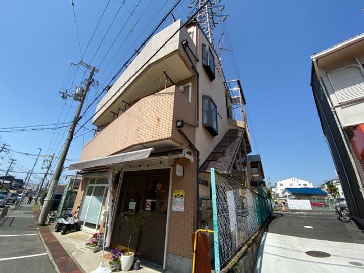 大阪府堺市中区深井中町 3階建 築28年8ヶ月
