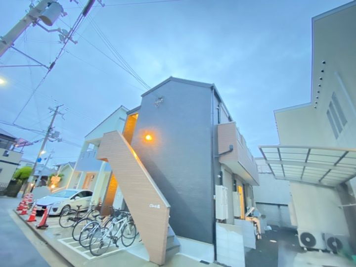 大阪府堺市西区鳳中町４丁 築6年9ヶ月 2階建