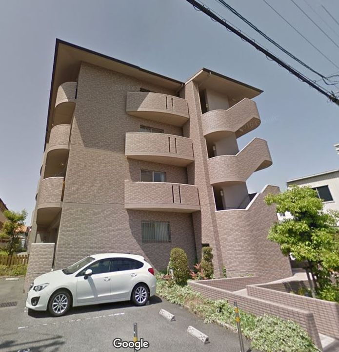 大阪府和泉市府中町２丁目 4階建 築24年9ヶ月