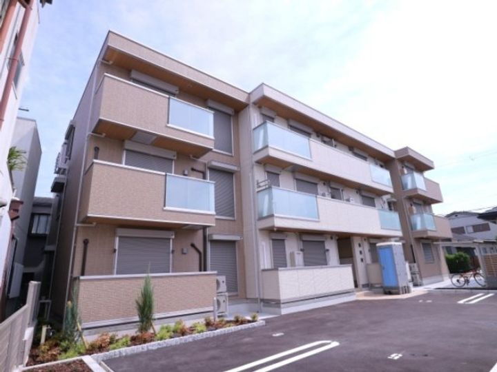 大阪府堺市中区深井水池町 3階建 築3年4ヶ月