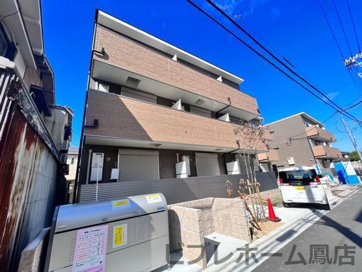 大阪府堺市西区浜寺石津町西４丁 3階建 築3年4ヶ月