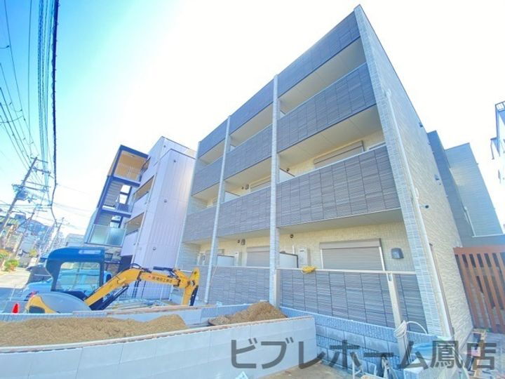 大阪府堺市西区浜寺石津町西４丁 3階建 築2年9ヶ月
