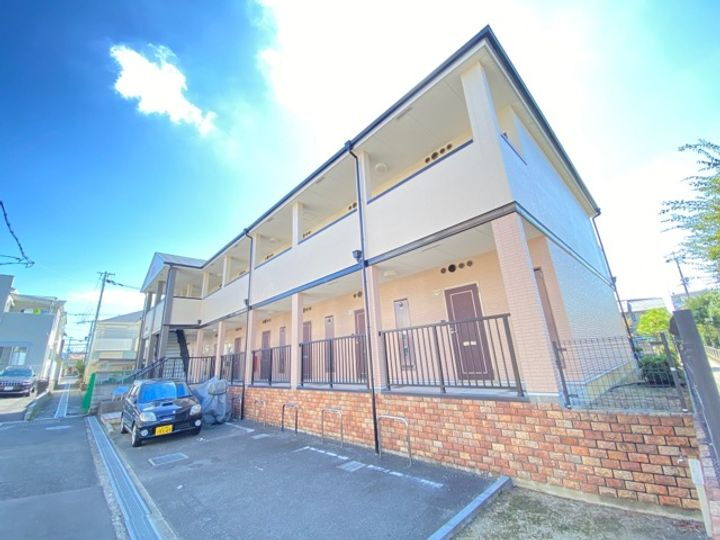 大阪府堺市西区鳳中町９丁 築23年5ヶ月 2階建