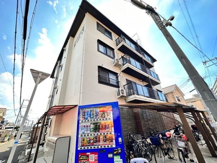 大阪府高石市羽衣１丁目 4階建