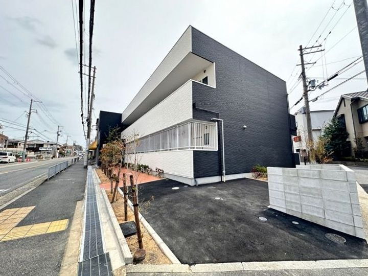 大阪府堺市中区深井中町 2階建 築1年3ヶ月