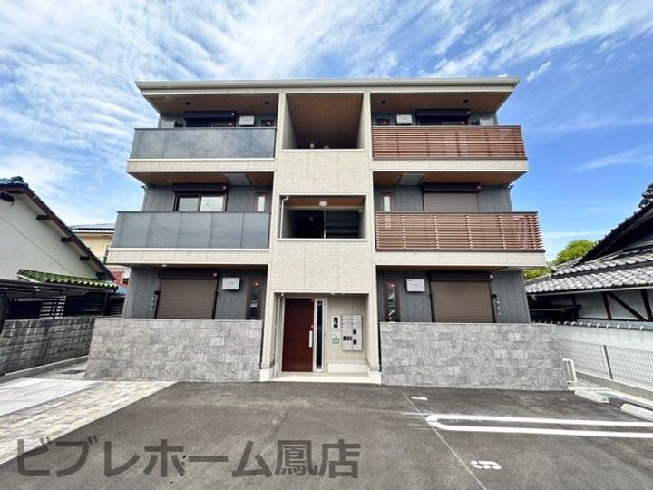 大阪府堺市中区八田南之町 3階建 