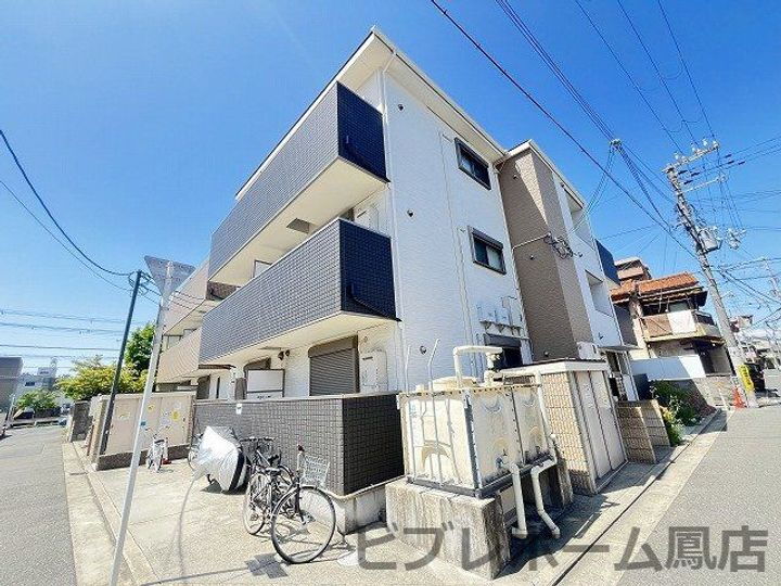 大阪府高石市羽衣１丁目 3階建 築9年