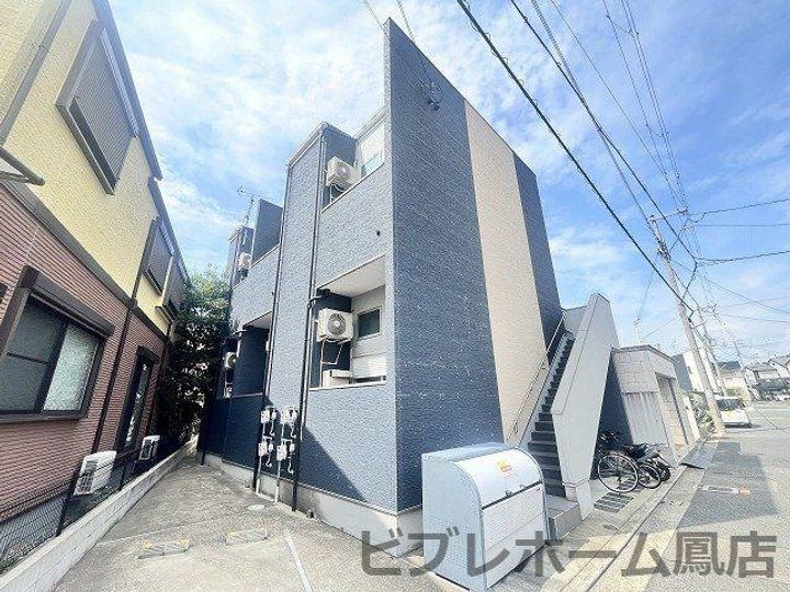 大阪府堺市西区鳳西町２丁 築8年11ヶ月 2階建