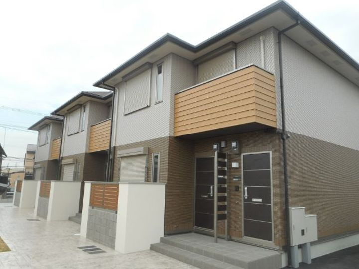 大阪府和泉市王子町２丁目 2階建 築8年3ヶ月