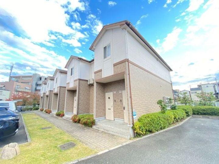 大阪府高石市加茂３丁目 築15年8ヶ月 2階建