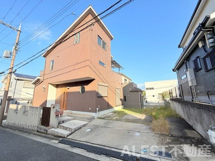 大阪府大阪狭山市大野西 2階建 築13年7ヶ月