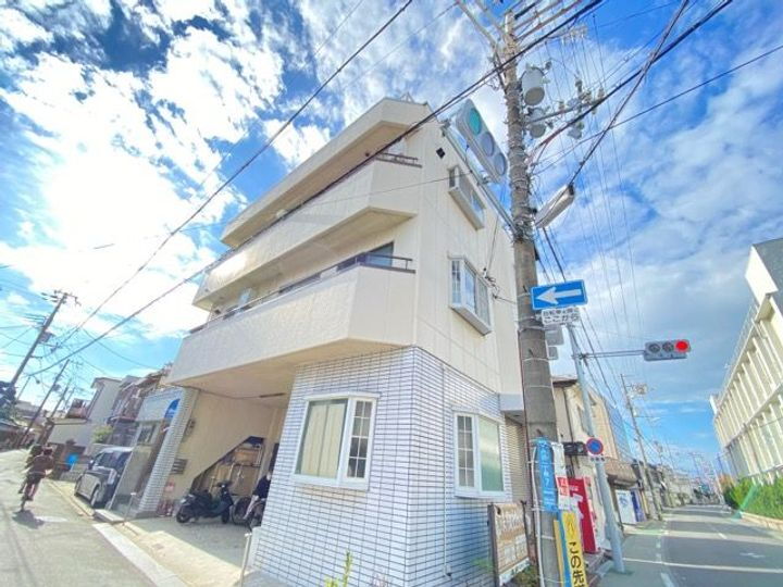 大阪府高石市千代田１丁目 3階建 築38年3ヶ月