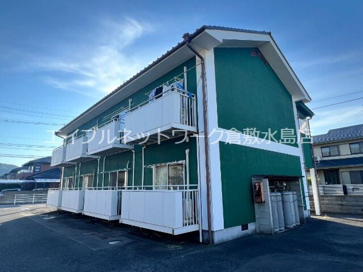 グリーンコーポ坪井 2階建