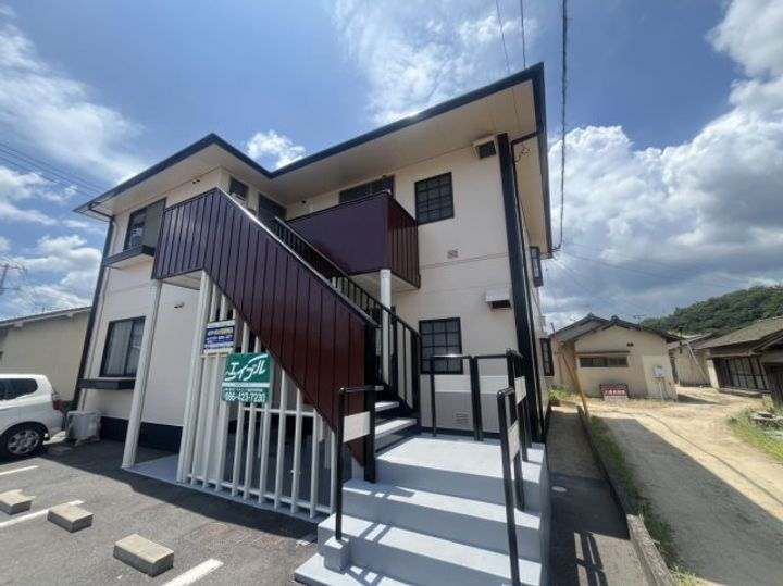 岡山県倉敷市連島町連島 2階建