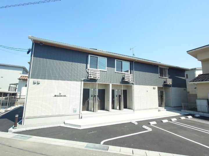 Ｄ－ＲＯＯＭ川北 2階建