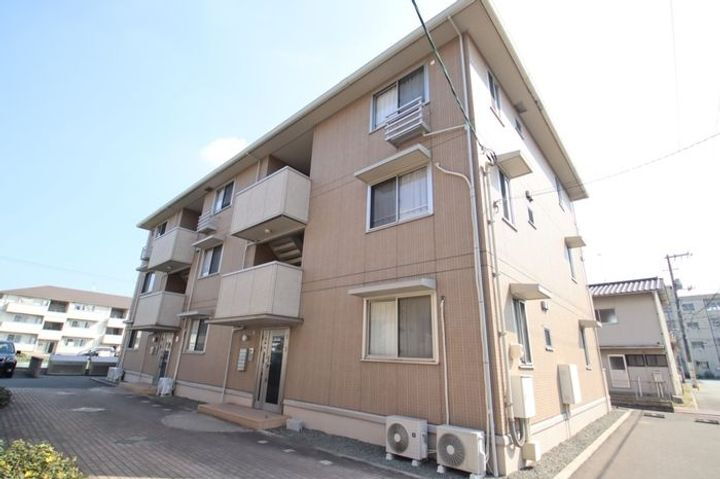 ルミエール手城　Ｃ棟 3階建
