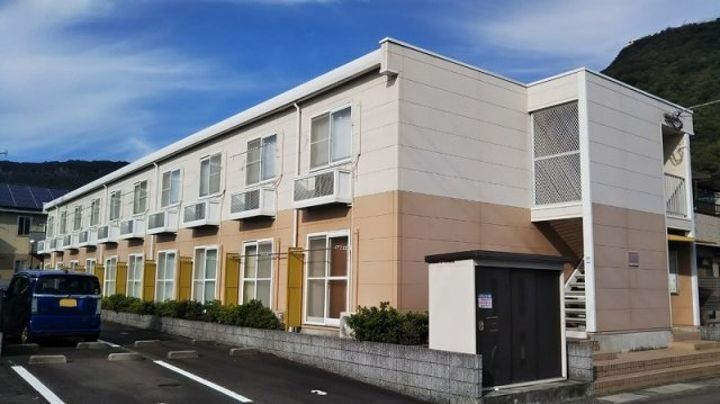 香川県高松市屋島西町 賃貸アパート