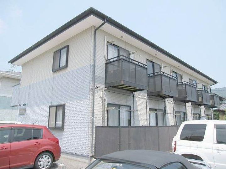 岡山県玉野市田井４丁目 2階建