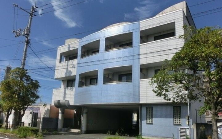 ビブラン宇多津 3階建