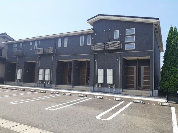 エルシャーレＢ 2階建