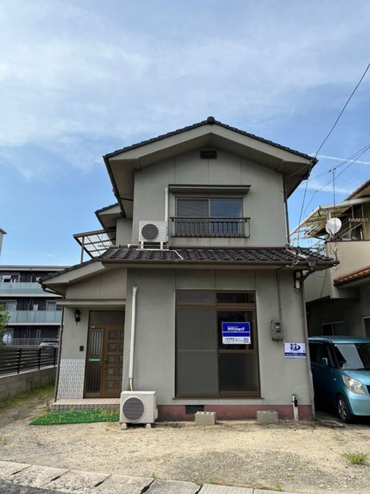 南手城１丁目貸家　 2階建