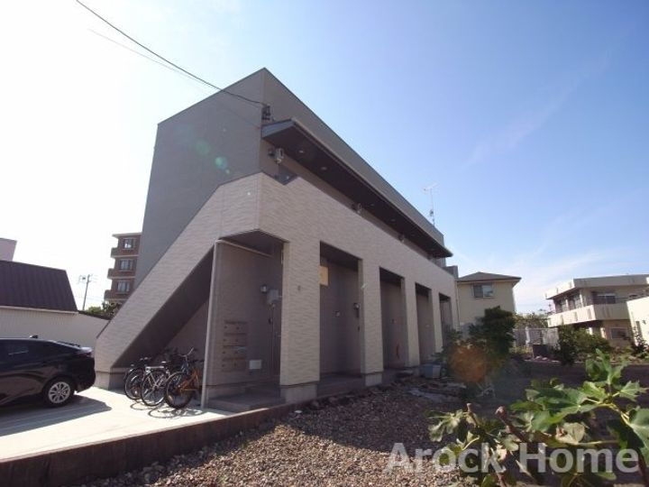 愛知県名古屋市中川区四女子町４丁目 賃貸アパート