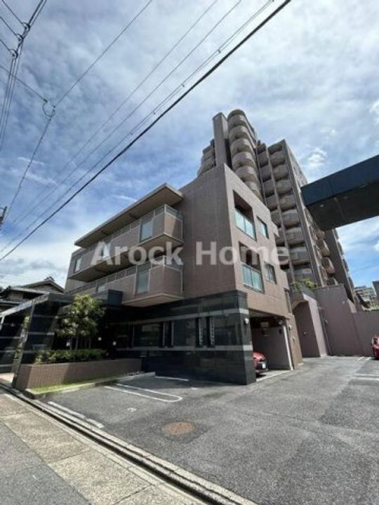 愛知県名古屋市東区徳川町 13階建 築24年8ヶ月