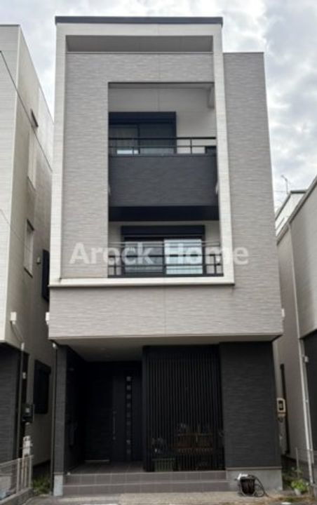 愛知県名古屋市北区大曽根１丁目 賃貸一戸建て