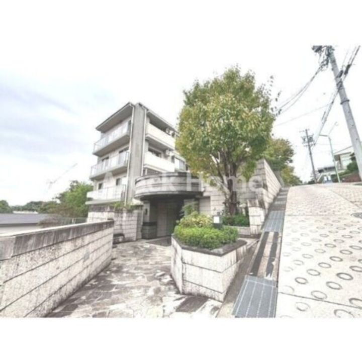 愛知県名古屋市千種区東山元町６丁目 賃貸マンション