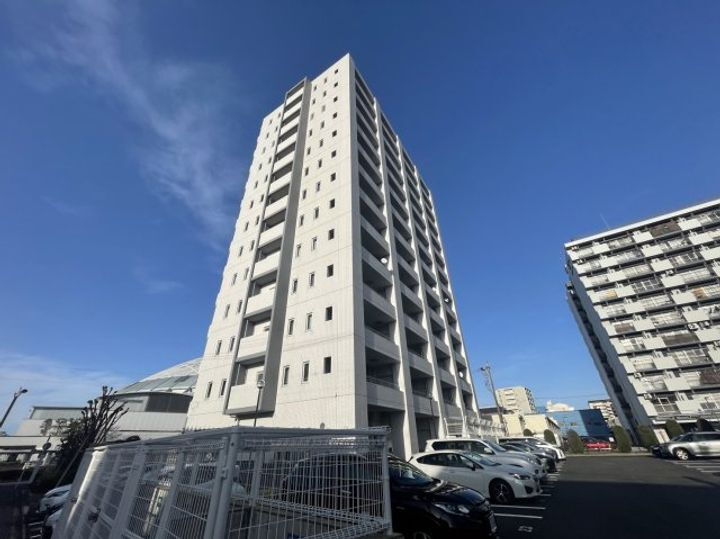 愛知県名古屋市千種区萱場２丁目 賃貸マンション