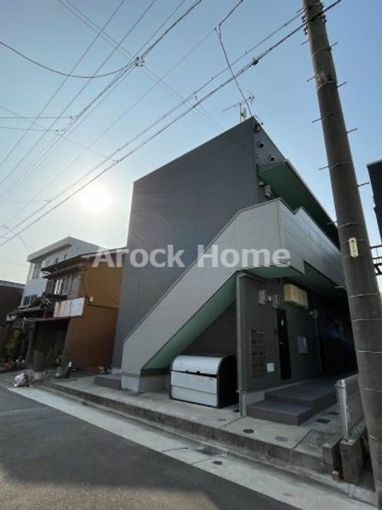 Ｙ’ｓ　Ｓｑｕａｒｅ中村公園