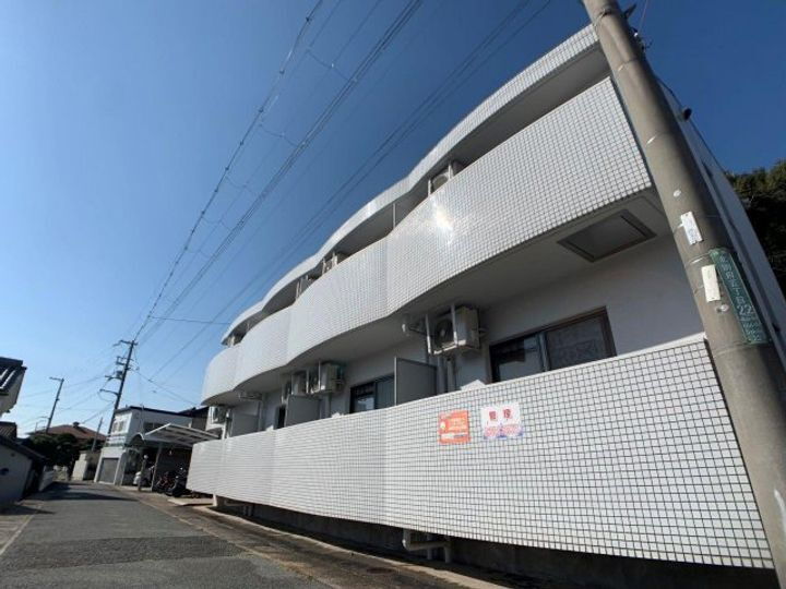 兵庫県神戸市西区北別府５丁目 築36年6ヶ月 3階建