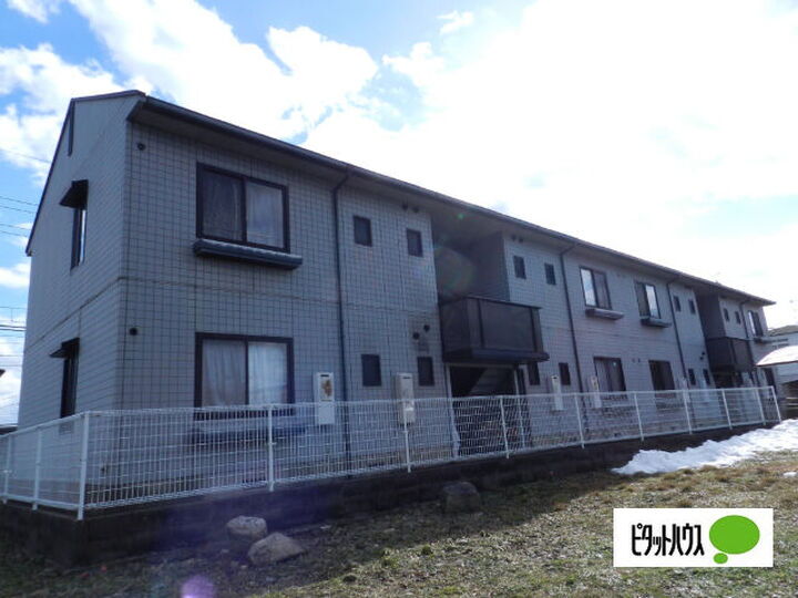 滋賀県近江八幡市安土町常楽寺 2階建