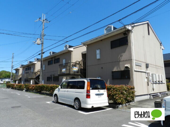 滋賀県近江八幡市田中江町 2階建