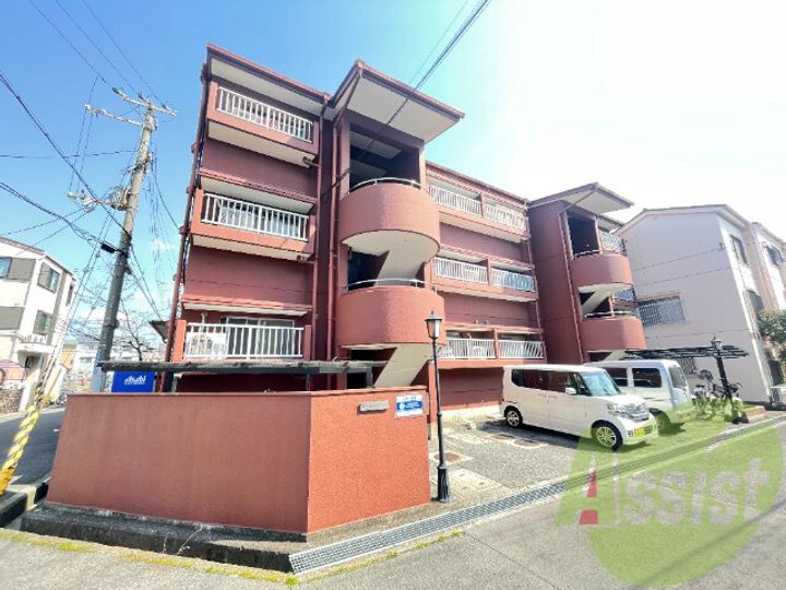 マンションエウォール 3階建