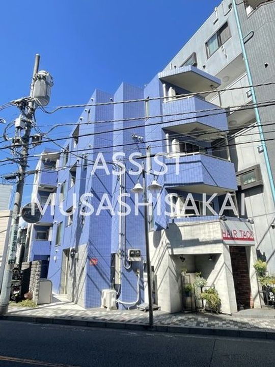 東京都三鷹市下連雀３丁目 4階建