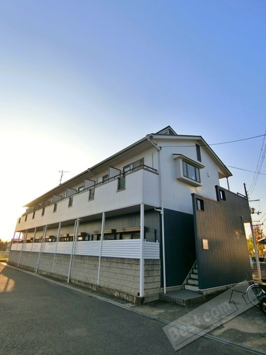 シティパレス貝塚 2階建