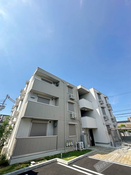 トリシア　クレール