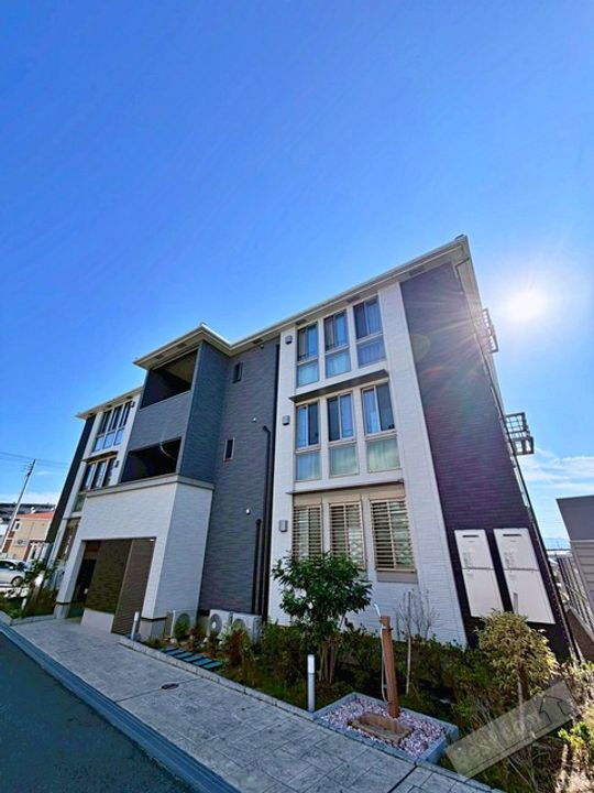 大阪府泉南郡熊取町桜が丘２丁目 賃貸アパート