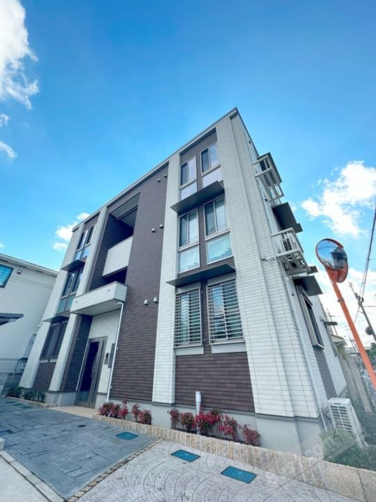 大阪府泉大津市高津町 賃貸アパート