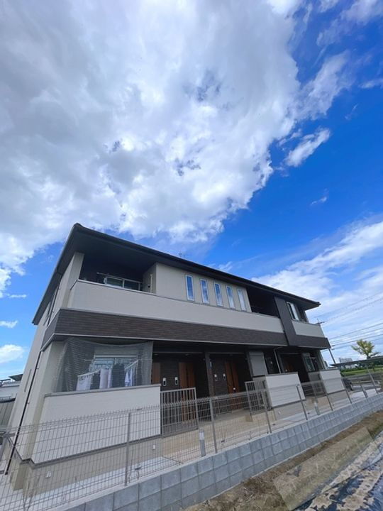 Ｇｒａｃｅ　Ｃｏｕｒｔ